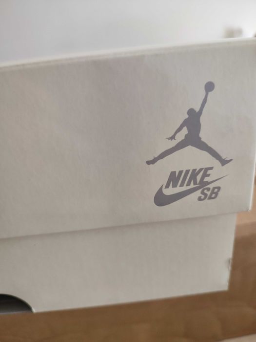 Air Jordan 4 SB Navy