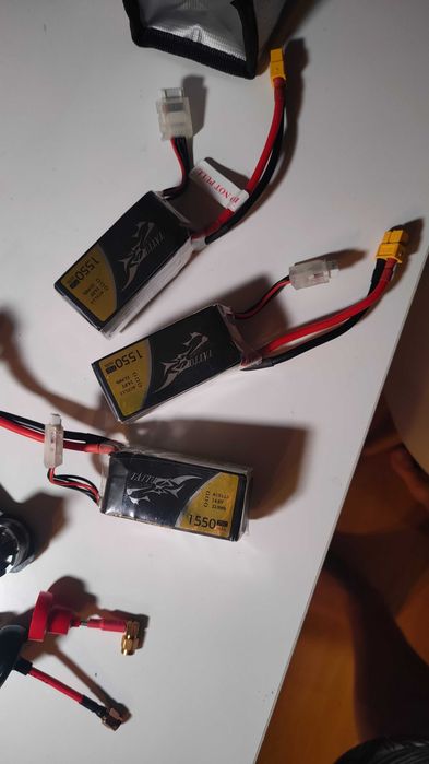Dron FPV legendarne silniki Lumenier (mr. Steele na nich latał)