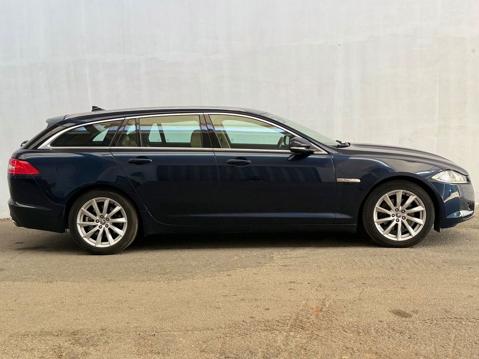 Jaguar XF Sportbrake 2.2 D Premium Luxury