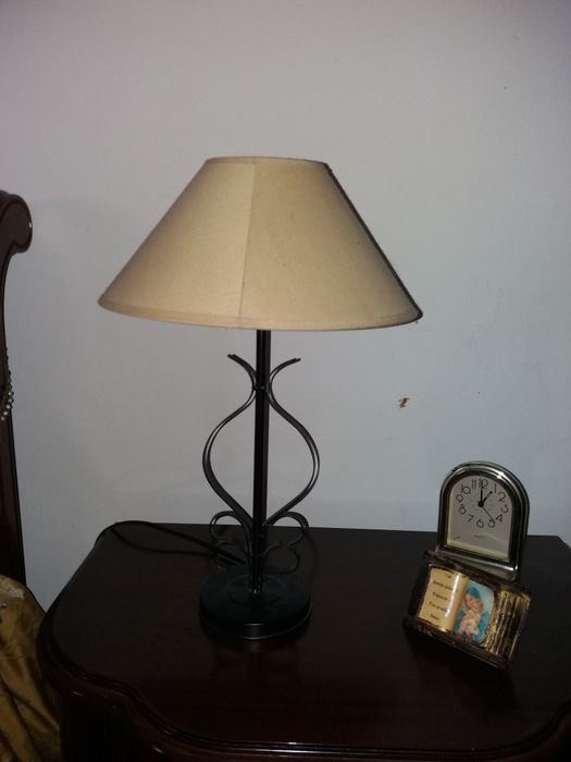 Vários candeeiros de mesa