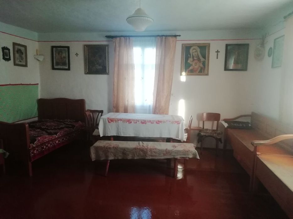 Продаж будинку в смт Обертин