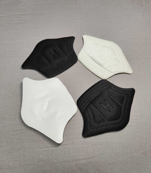 Комплект в задник взуття, чорні та білі 5мм устілки від натирання