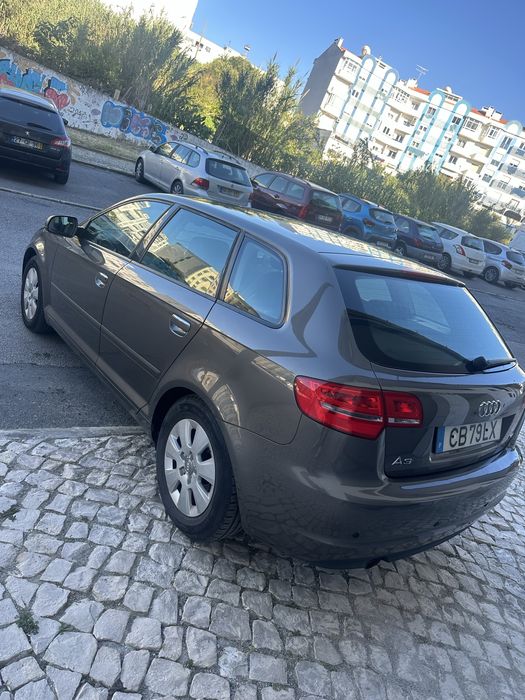 Audi A3 Sportback 1.6 TDI Attraction - 2012 (Garantia 18 meses)