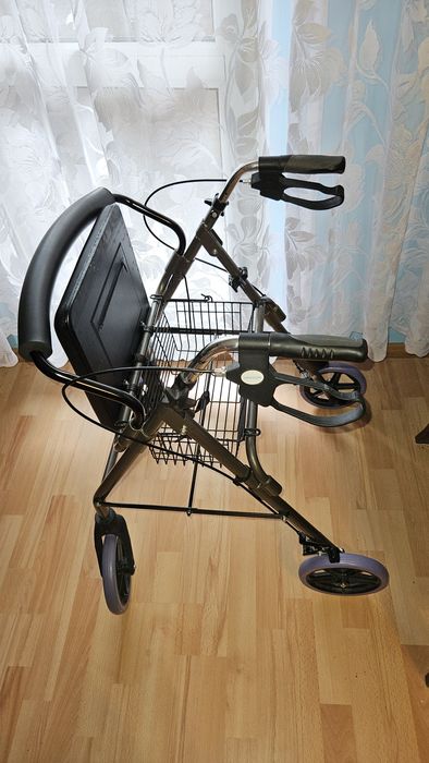 Sprzedam chodzik rehabilitacyjny Timago czterokołowy z siedziskiem