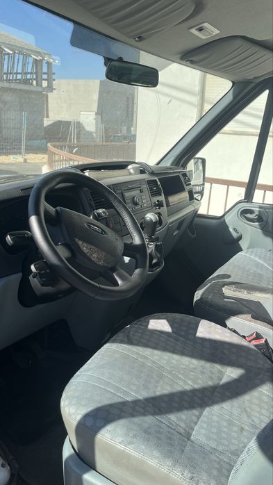 Ford transit 9 lugares avariada