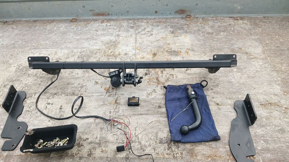 Hak kompletny wypinany Citroen C4 Grand Picasso