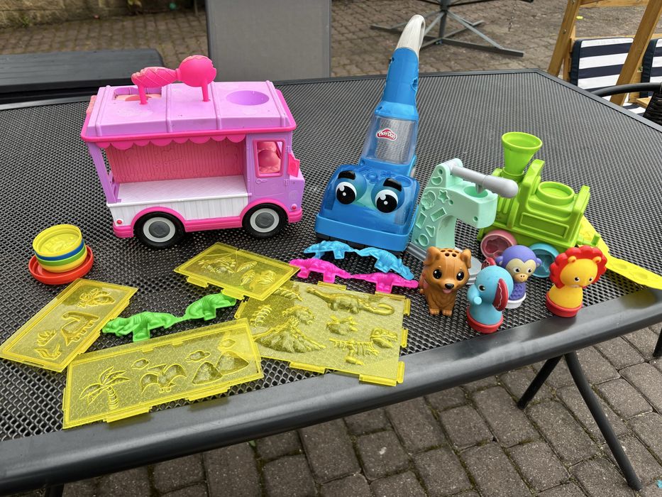 Ciastolina zestaw playdoh play doh odkurzacz piesek pieczątki