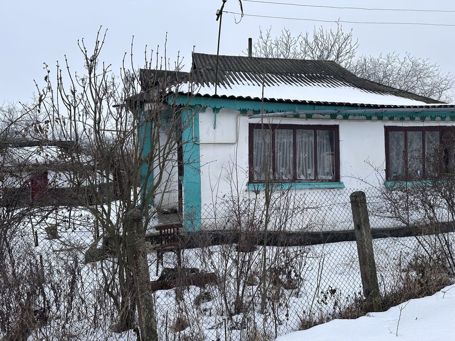 Продам будинок та земельну ділянку 10 соток під будівництво село Тютьк