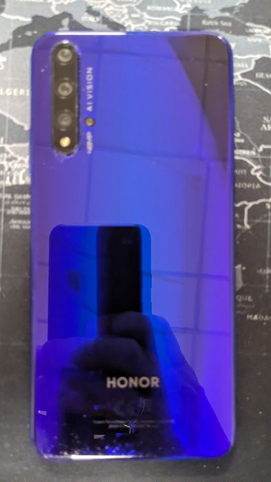 Смартфон Honor 20