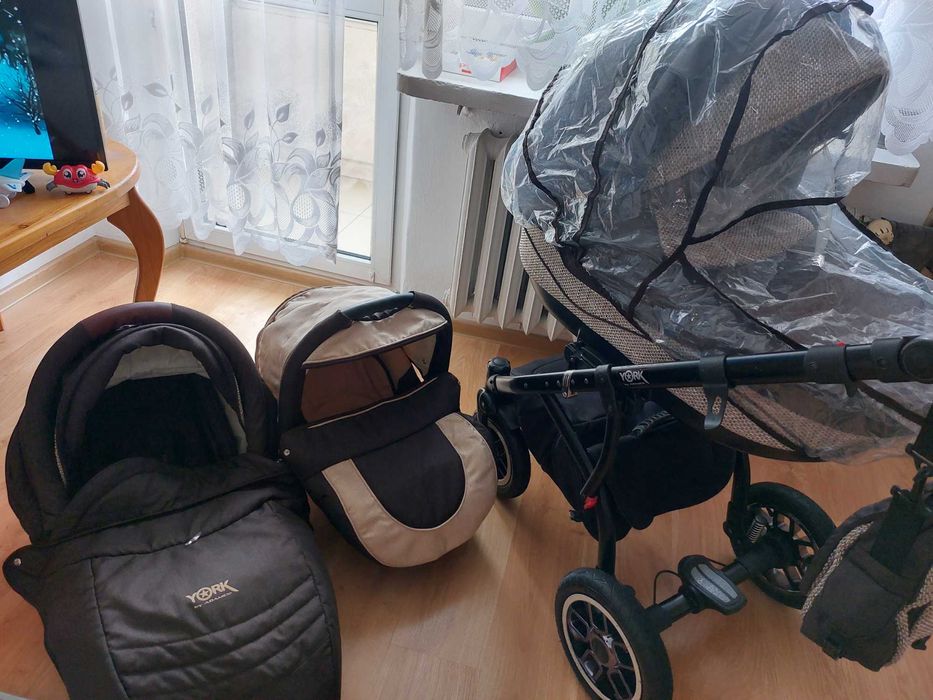 Sprzedam wózek 2w1 plus fotelik samochodowy Adamex