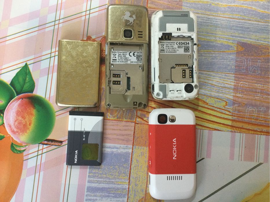 Продам телефоны под ремонт. Лот.