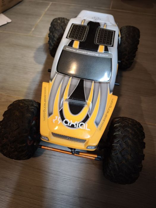 AXIAL AX 10 Scorpion