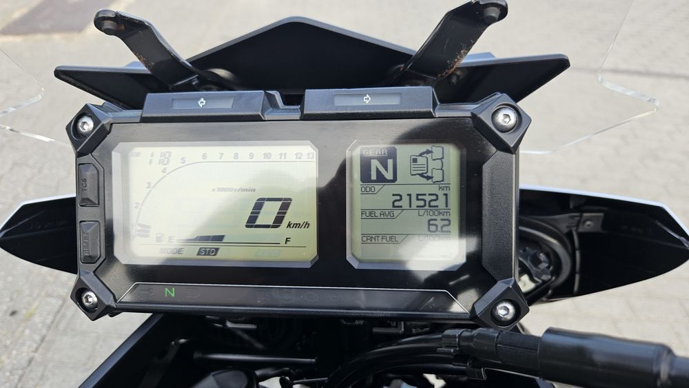 Yamaha tracer 900