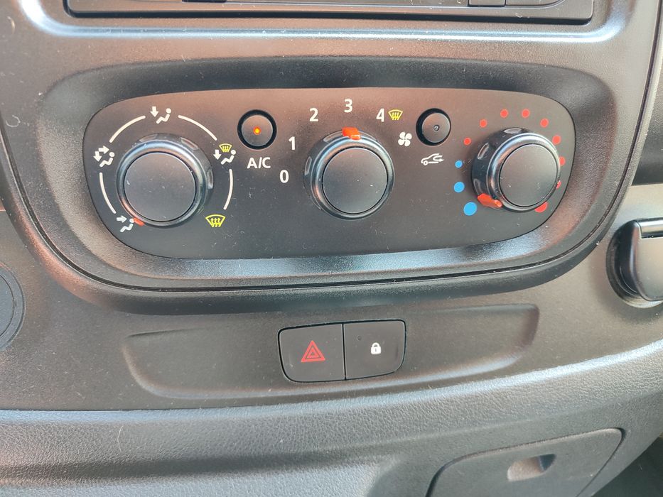 Opel Vivaro 1.6 DCI 9 Lugares