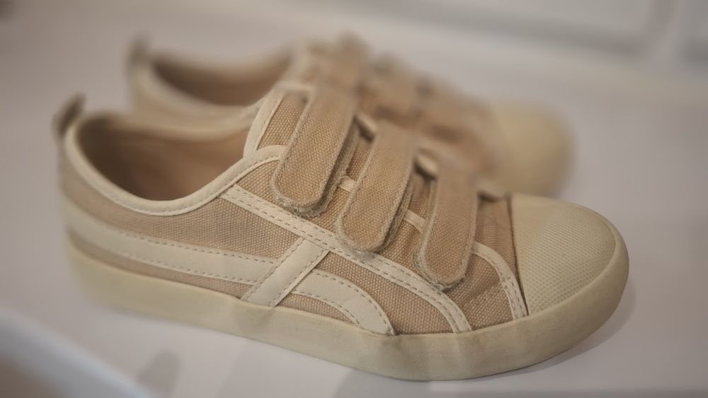 Trampki Reserved beżowe rozmiar 35