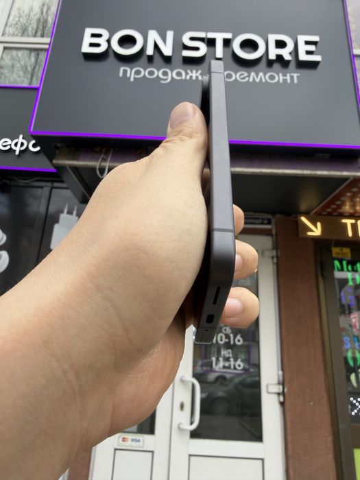 Pixel 9 128gb. Neverlock. 5 циклів користування!