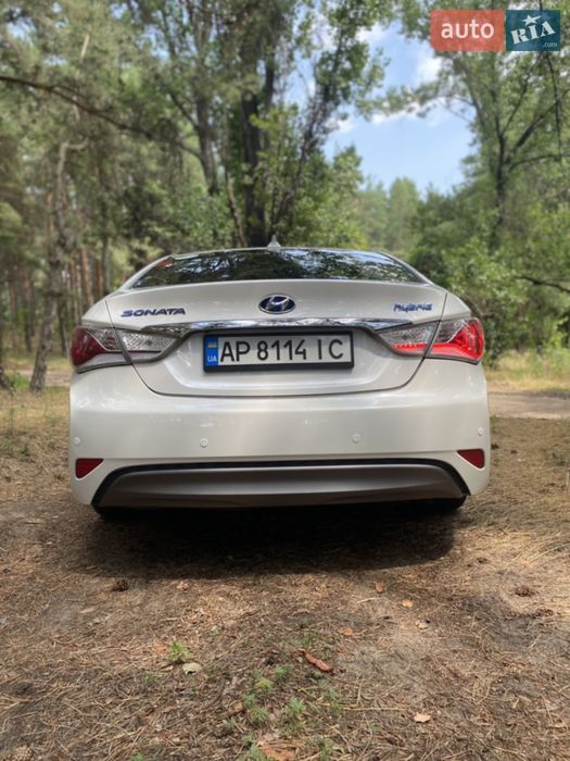 Hyundai Sonata 2013 VIN KMHEC4A44DA092814 фото оголошення 2 з 8
