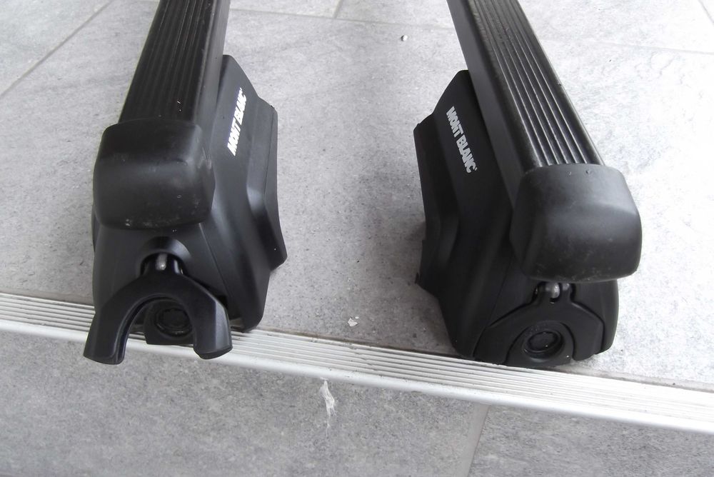 Bagażnik dachowy - bazowy Mont Blanc na relingi zintegrowane