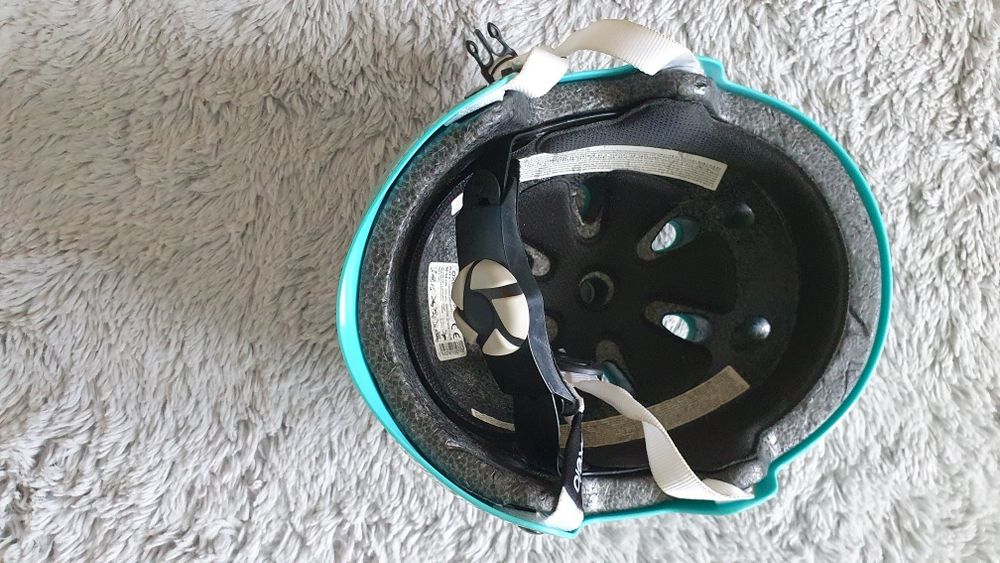 Kask do rolek decathlon R. 50-54cm