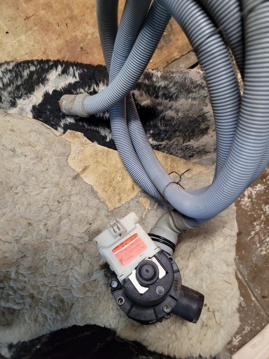 Продам электронасос на стиральную машинку