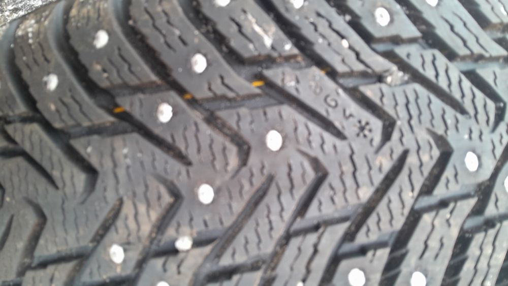 Два диска з шинами  Рено-Меган  R16-5х114.3 ет47 діа66.1-