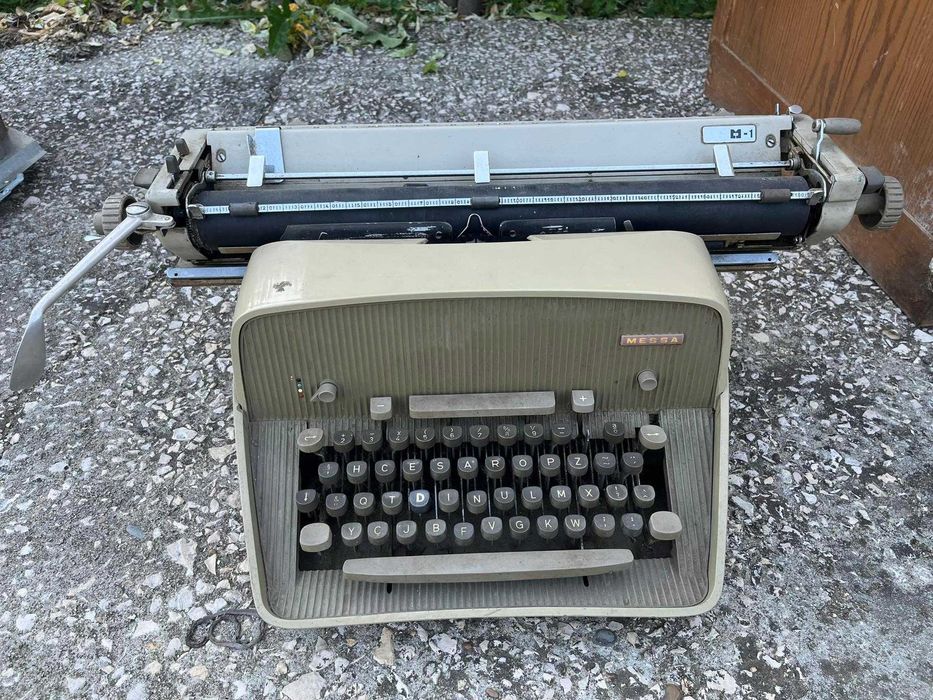 Máquina de escrever MESSA (antiguidade)