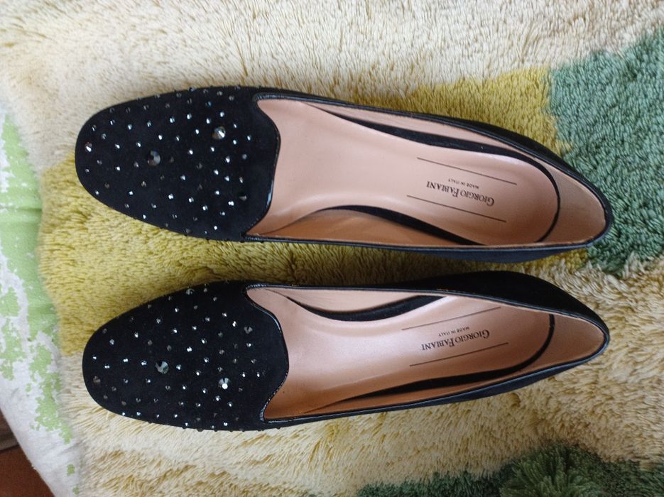 Продам женские туфли лодочки балетки Италия 40р 26 см