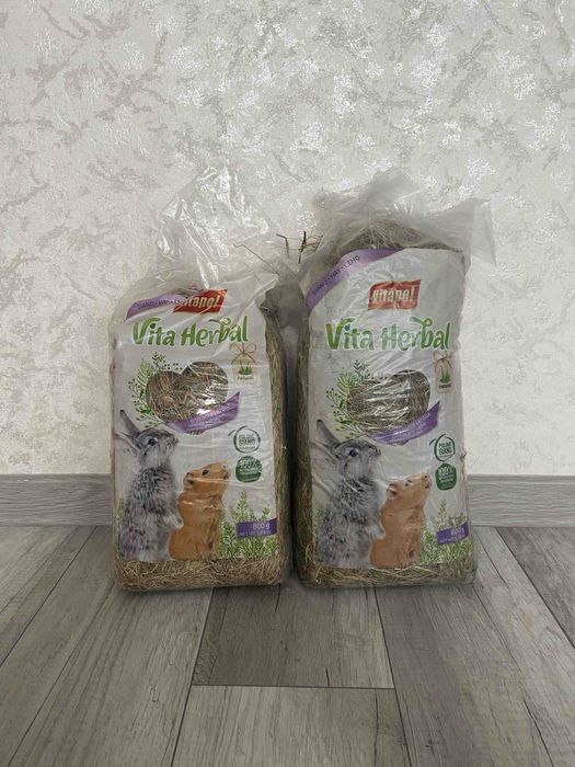 Клітка для морськоі свинки з кормом і хатинкою