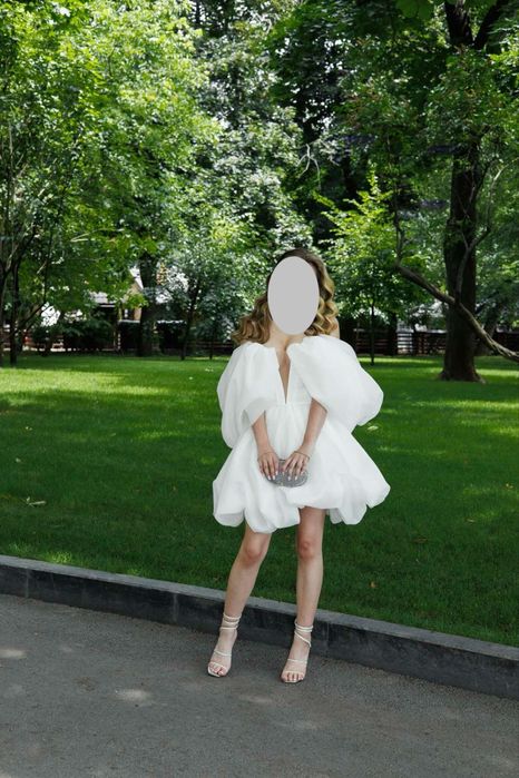 Продам випускну сукню