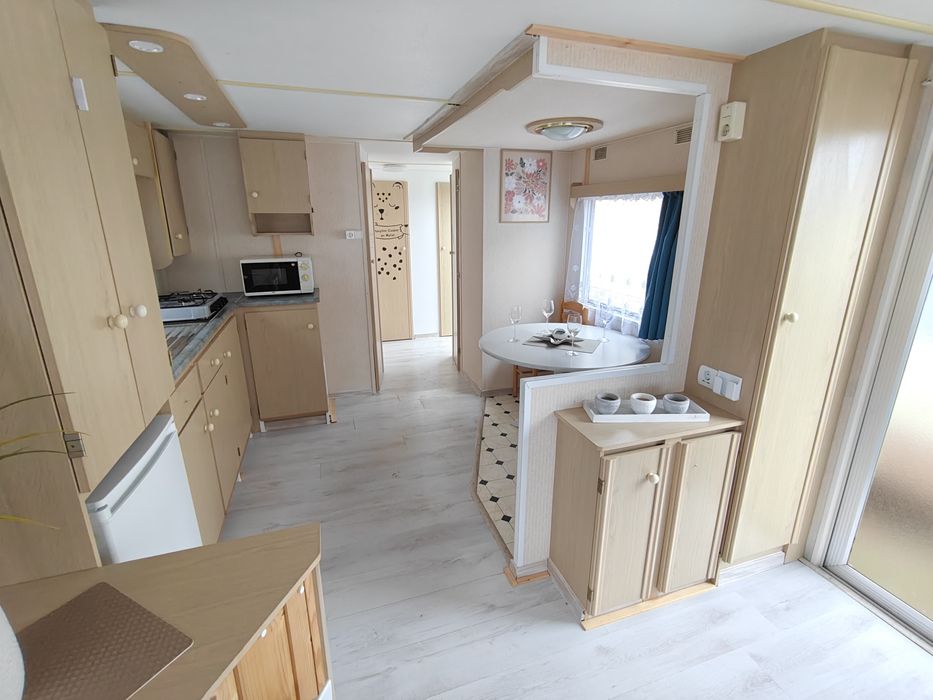 DOMEK holenderski letniskowy przyczepa kemping