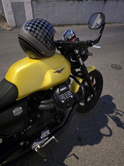Motoguzzi v7 850 Stone