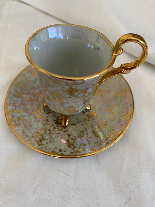 Chávenas de coleção pintadas à mão