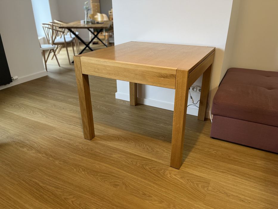 Piękny dębowy stół, 90x90 rozkładany