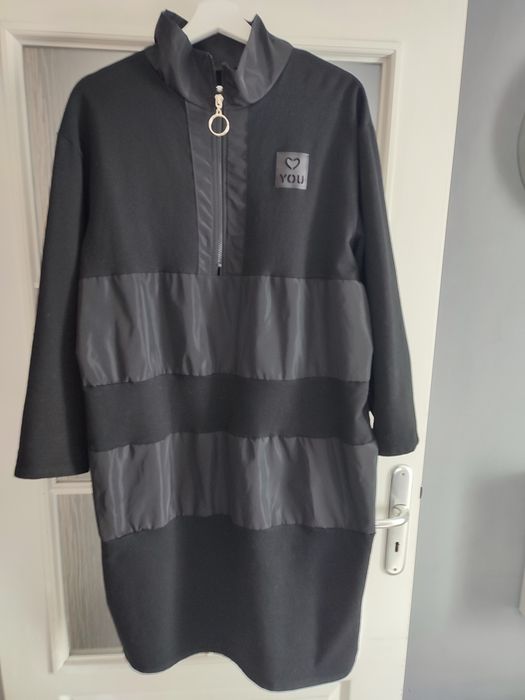 Bluza długa czarna ze srebrnym ekspresem.