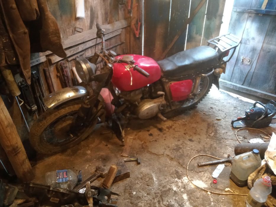 Продам Иж планета 4