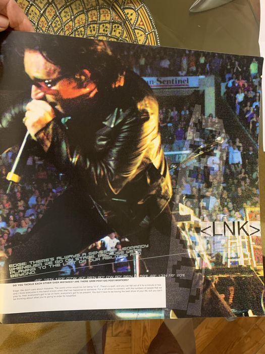 Programa U2 - 2001 Elevation Tour