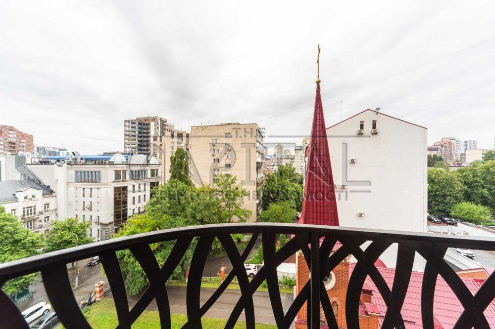 Вишукана 2-к квартира в Клубному Будинку преміум рівня "Turgenev"