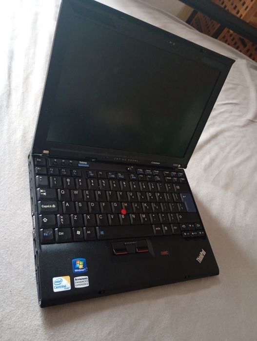Lenovo ThinkPad x200