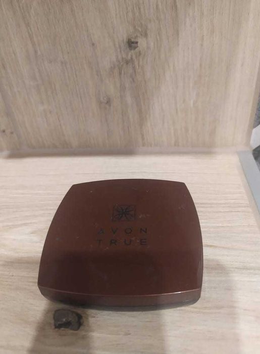 Avon, True Colour, Bronzing Powder (Puder brązujący)