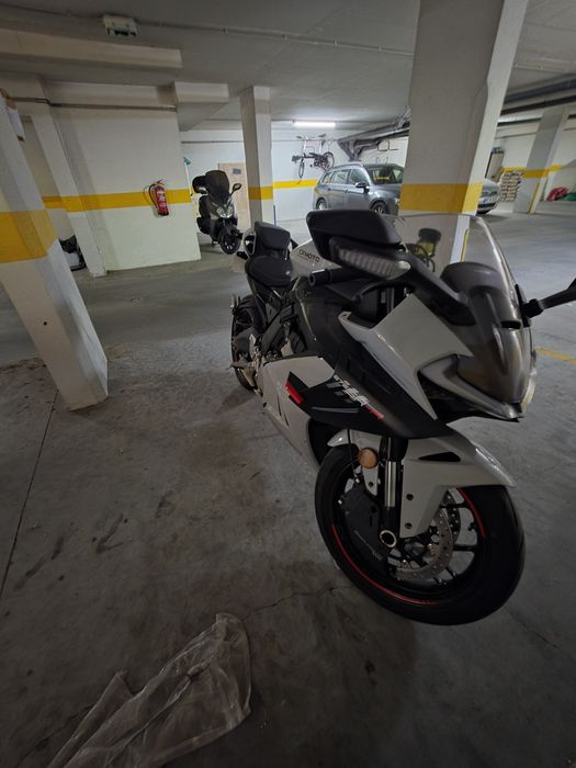 CFMOTO 675 SR-R como nova - Vendo ou Troco