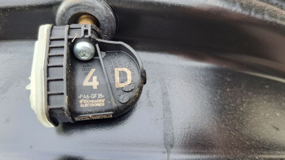 4 felgi strukturalne opel 5x115 17" czujniki ciśnienia