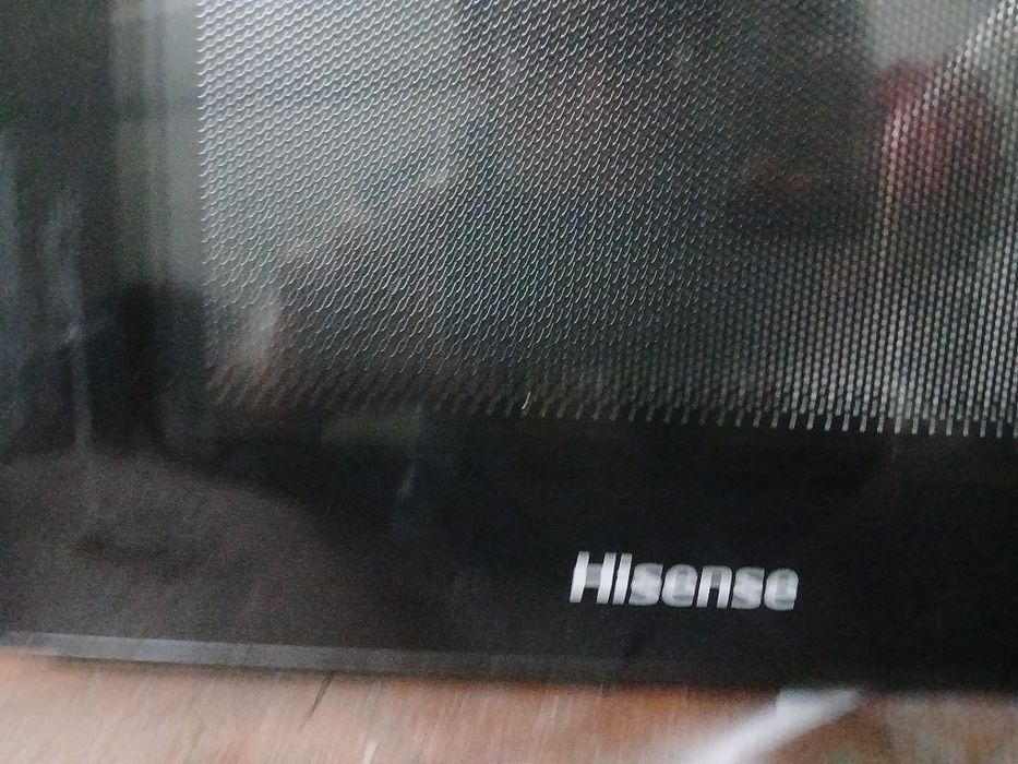 microondas no estado que se encontra-se nas fotografias