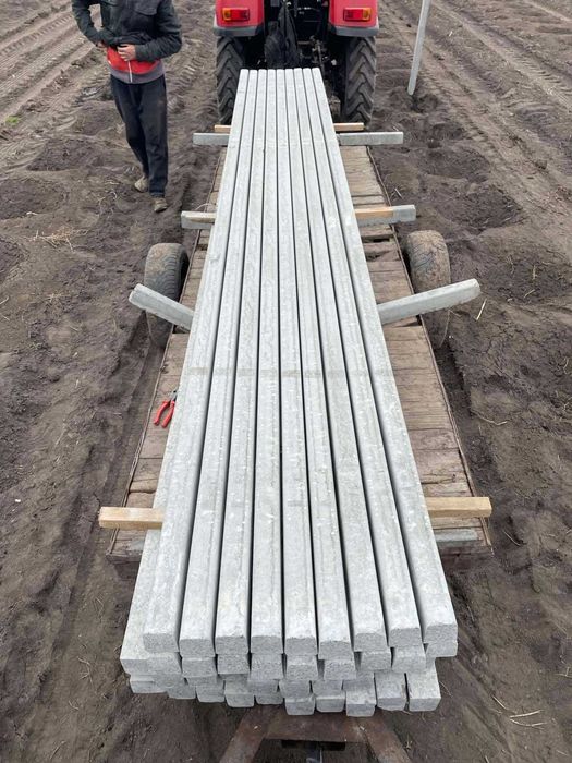 залізобетонні стовпи