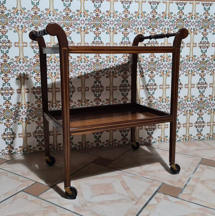 Carrinho de madeira