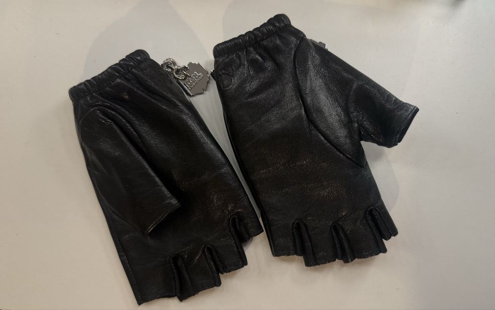 Rękawiczki bez palców czarne Karl Lagerfeld S