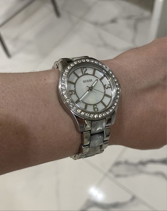 Часы женские Guess. Оригинал