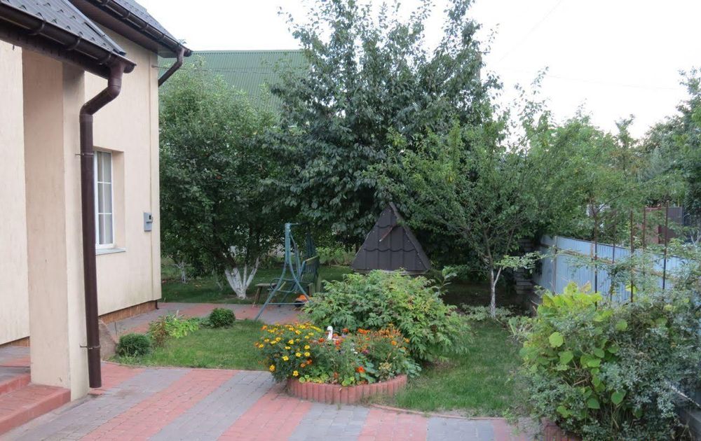 Продам 2-поверховий будинок м. Обухів OM