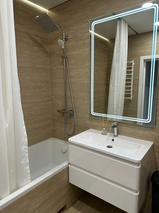 Продаж 1 к. квартири 51 кв.м. Desna Park Residence