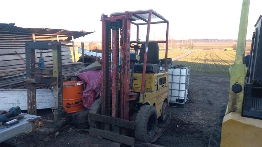 Навантажувач дизельний