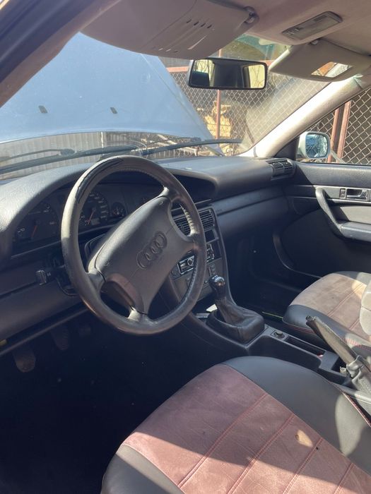 Продам Audi A6 C4 2.5